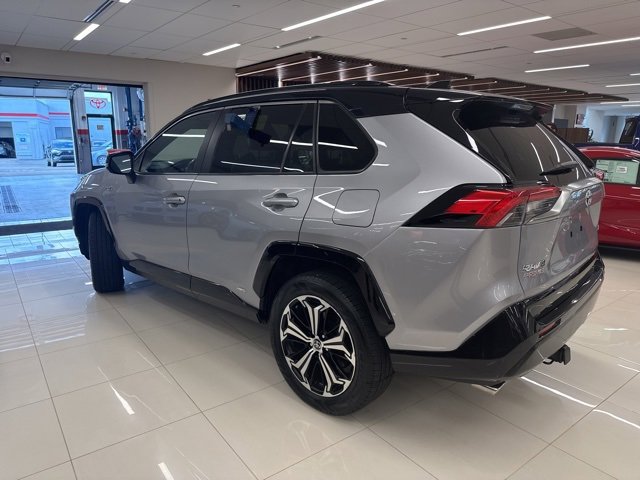 2021 Toyota RAV4 Prime XSE photo 2