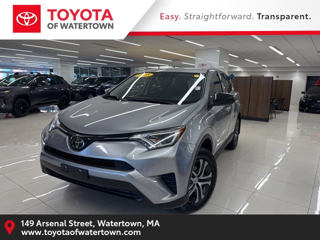 2018 Toyota RAV4 LE's photo