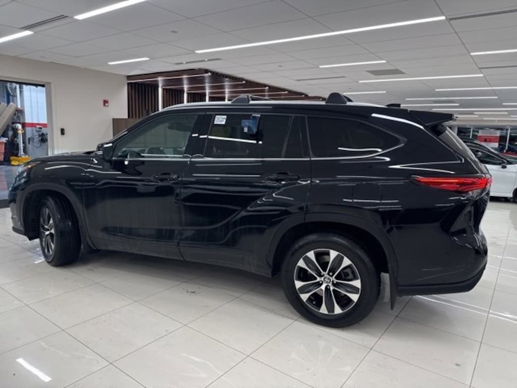Certified 2022 Toyota Highlander XLE SUV