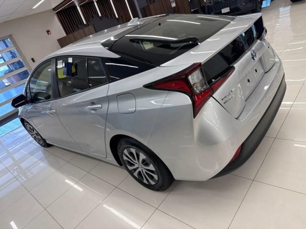 Certified 2022 Toyota Prius LE Hatchback