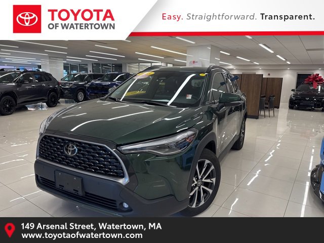 2023 Toyota Corolla Cross XLE's photo
