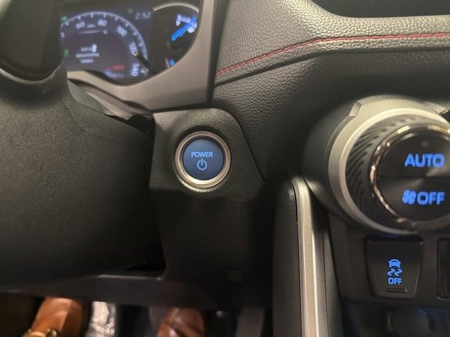 2021 Toyota RAV4 XSE - Photo 21