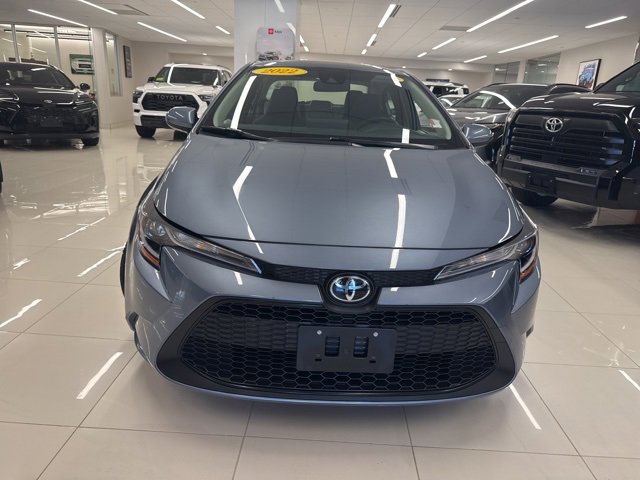 2022 Toyota Corolla LE photo 2
