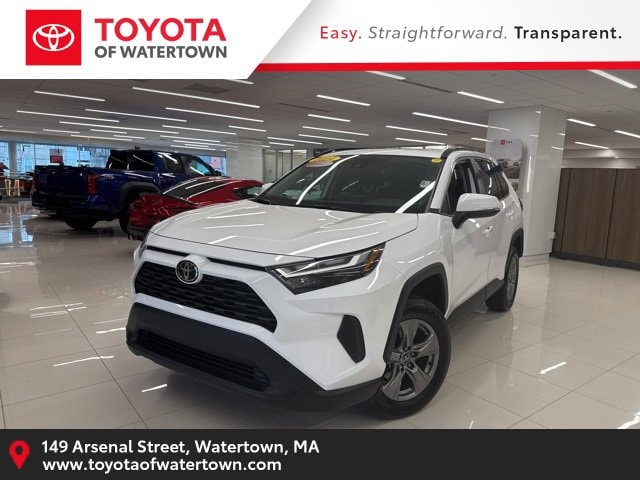 2024 Toyota RAV4 XLE's photo