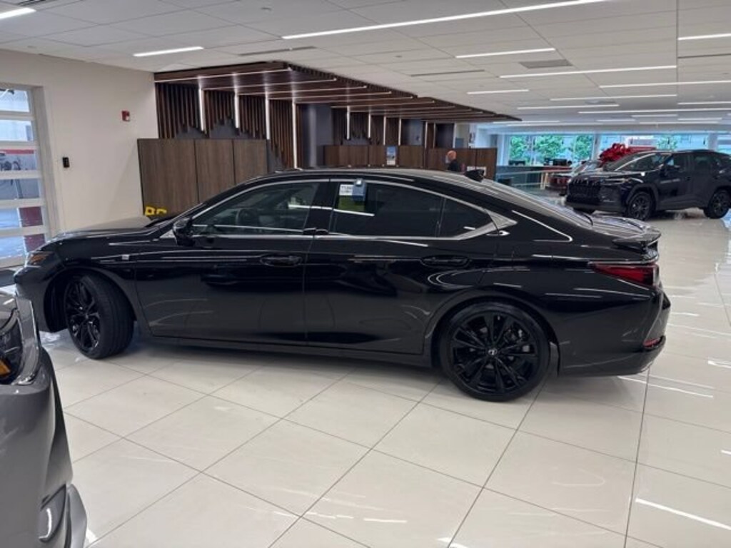 Used 2025 Lexus ES 350 Base Sedan