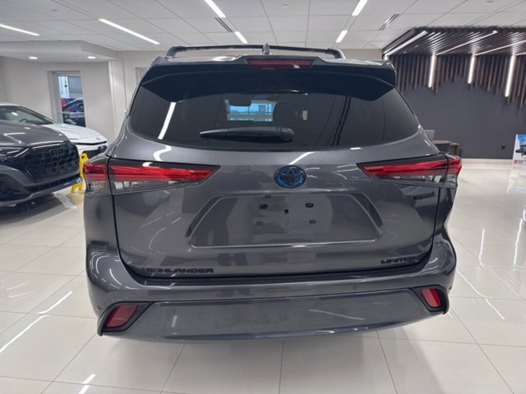 Certified 2022 Toyota Highlander Hybrid Limited SUV