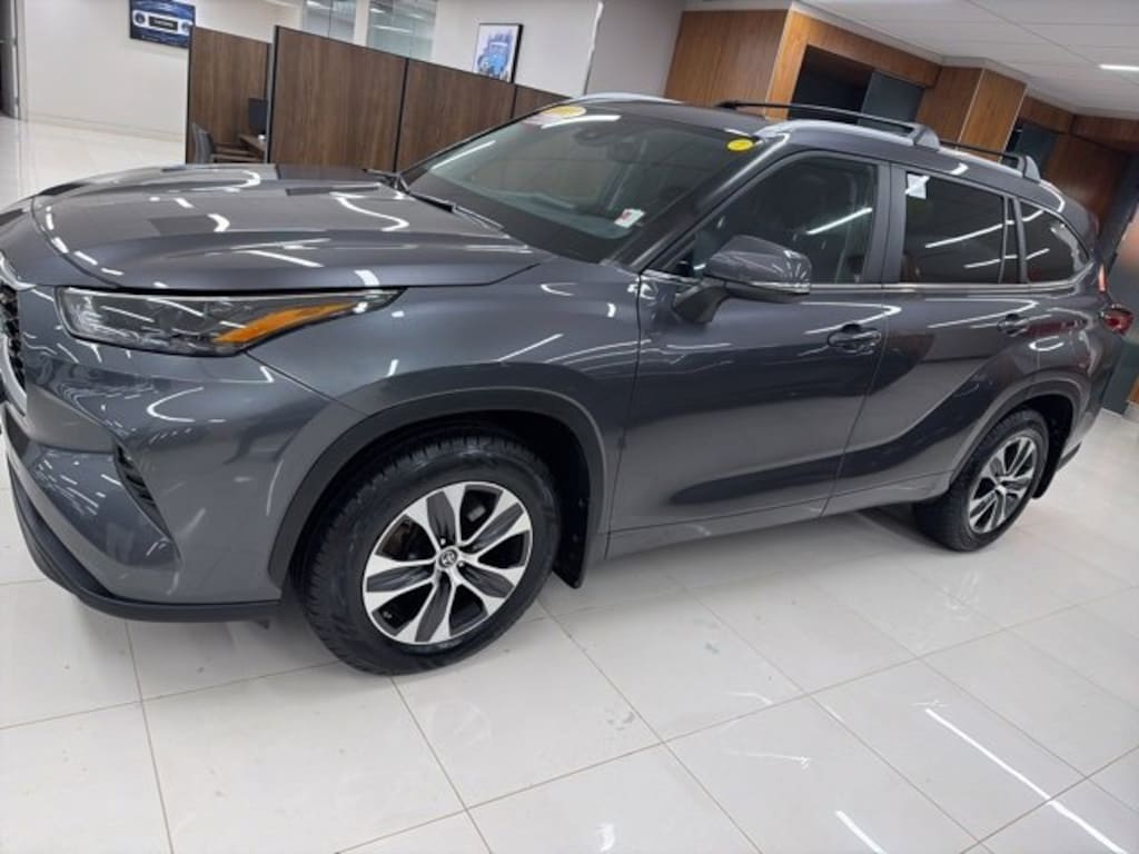 Certified 2023 Toyota Highlander L SUV