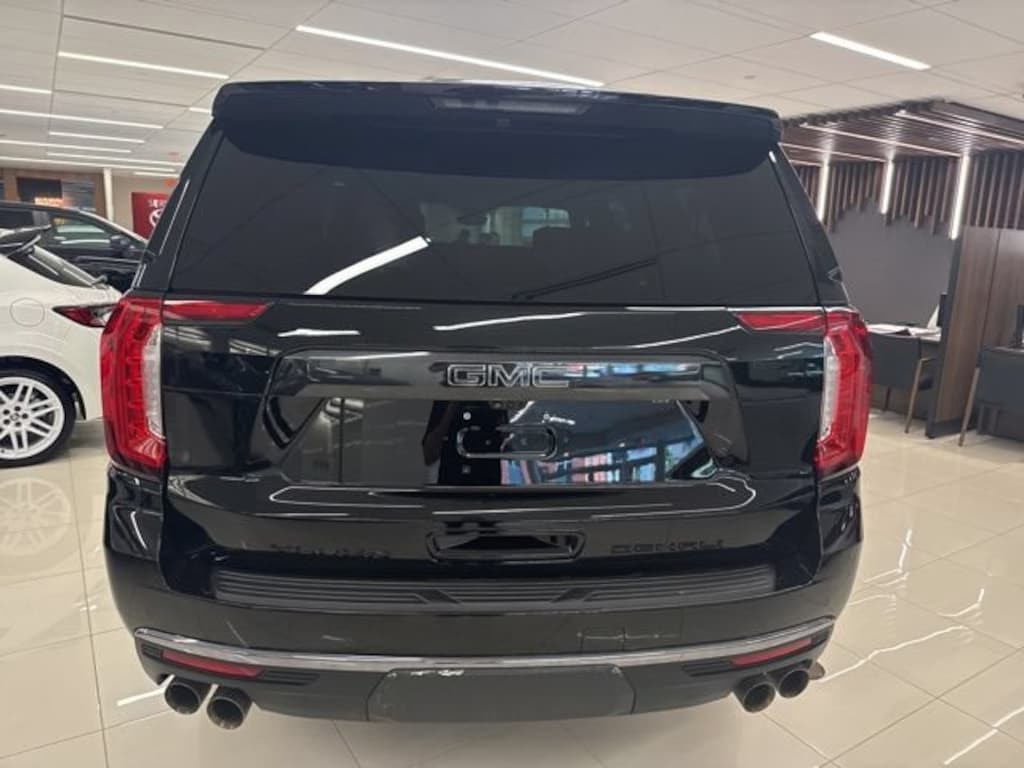 Used 2024 GMC Yukon XL Denali Ultimate SUV