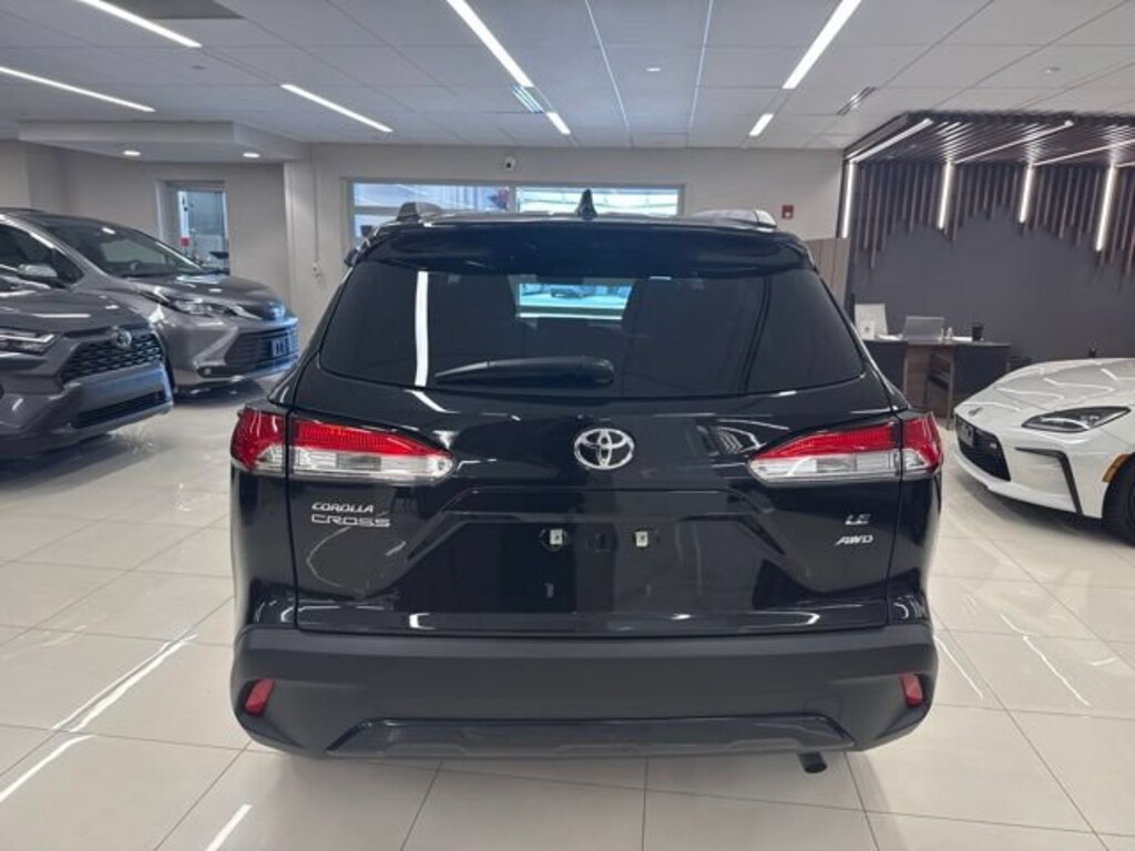 Used 2025 Toyota Corolla Cross LE SUV