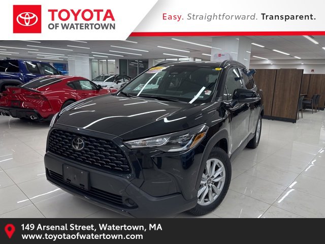 2023 Toyota Corolla Cross LE's photo