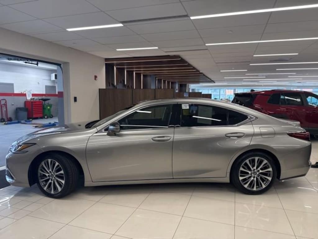 Used 2020 Lexus ES 350 Sedan