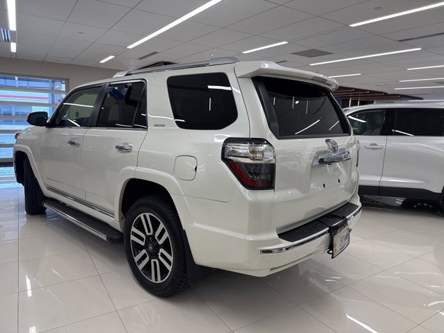2023 Toyota 4Runner Limited photo 2