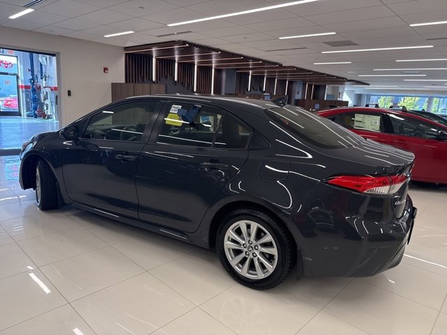 2023 Toyota Corolla Hybrid LE photo 2