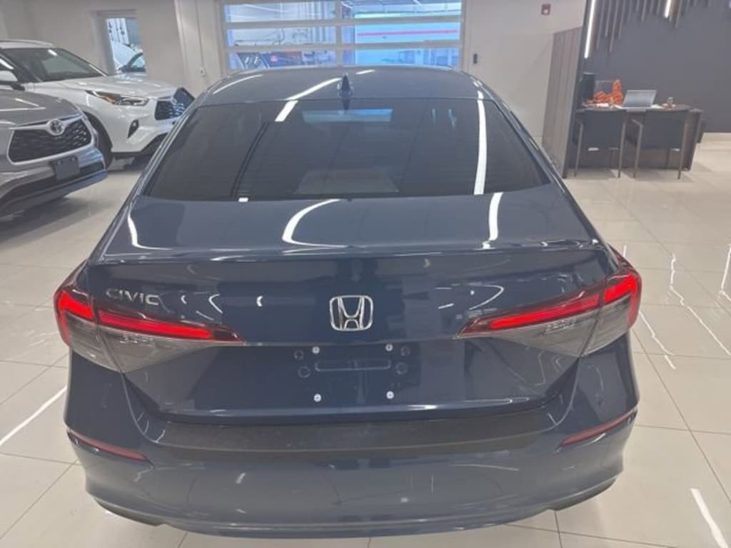 Used 2025 Honda Civic LX Sedan