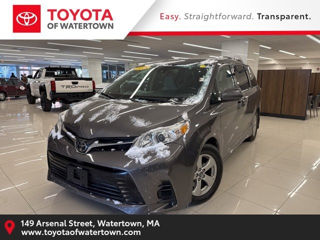 2018 Toyota Sienna LE