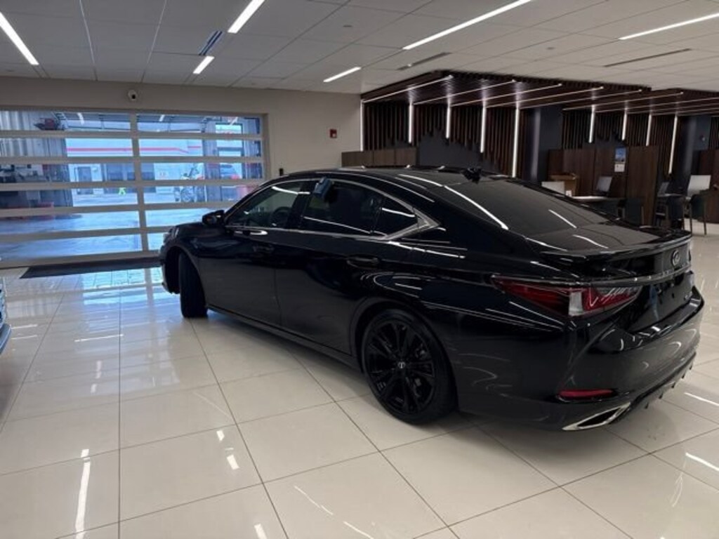 Used 2025 Lexus ES 350 Base Sedan