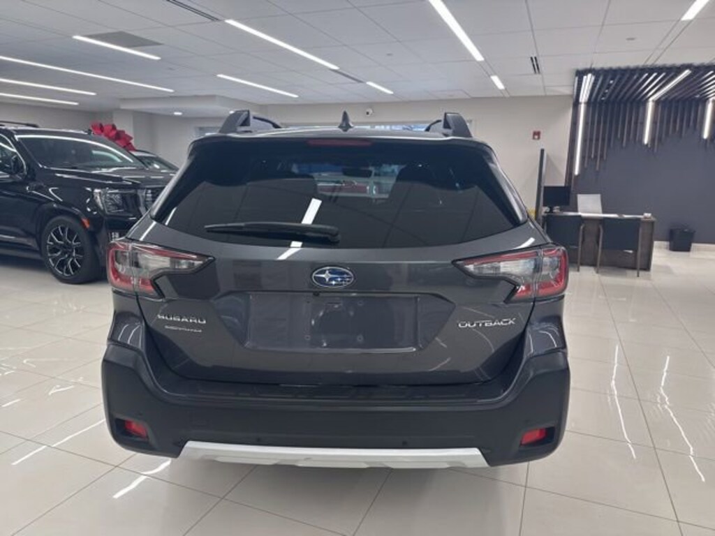 Used 2023 Subaru Outback Limited SUV