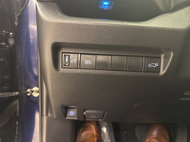 2021 Toyota RAV4 XSE - Photo 22