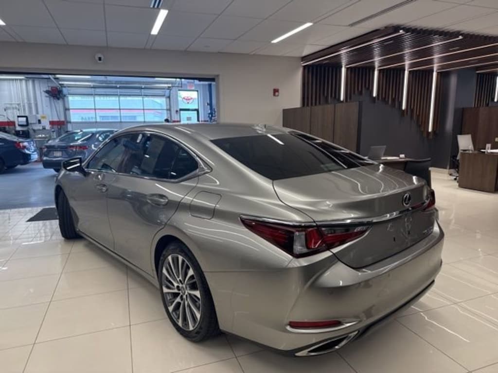 Used 2020 Lexus ES 350 Sedan