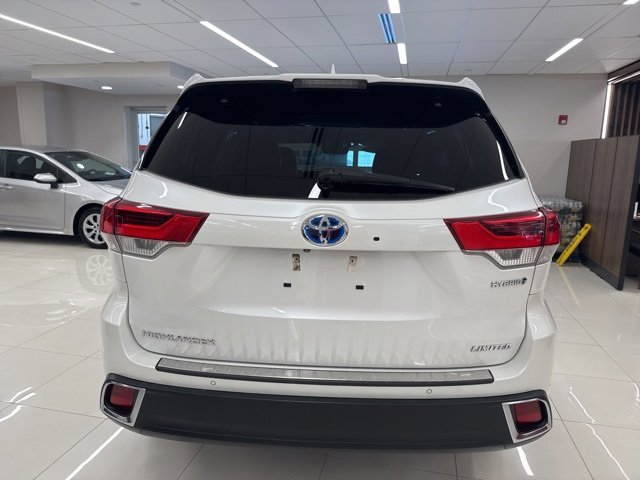 2019 Toyota Highlander Hybrid Limited Platinum Sport photo 4