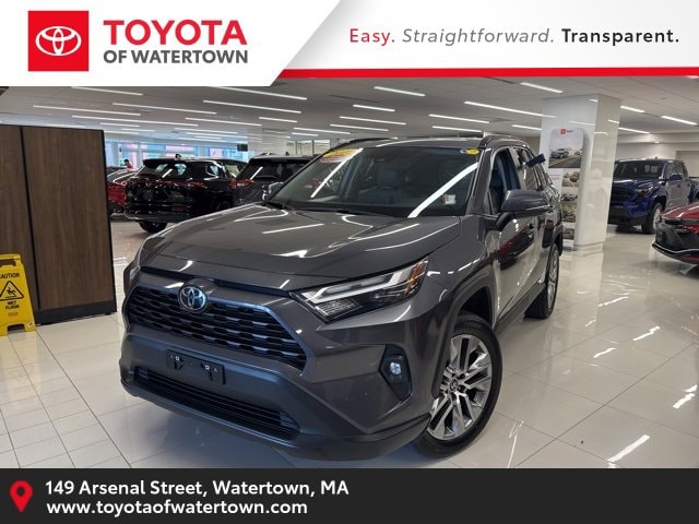 2022 Toyota RAV4 XLE Premium