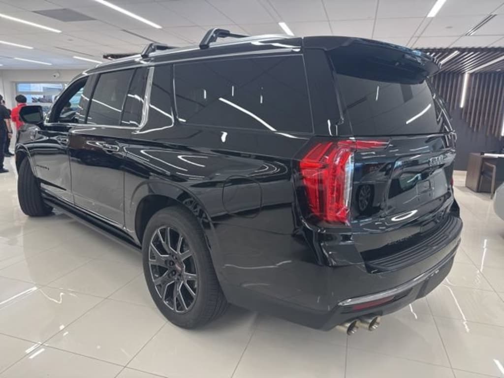 Used 2024 GMC Yukon XL Denali Ultimate SUV