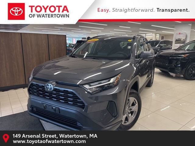 2022 Toyota RAV4 XLE