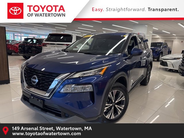 2022 Nissan Rogue SV's photo