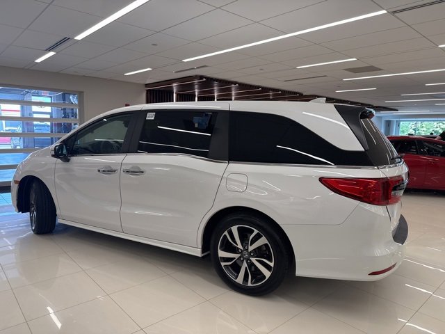 Used 2024 Honda Odyssey Touring with VIN 5FNRL6H80RB073279 for sale in Watertown, MA