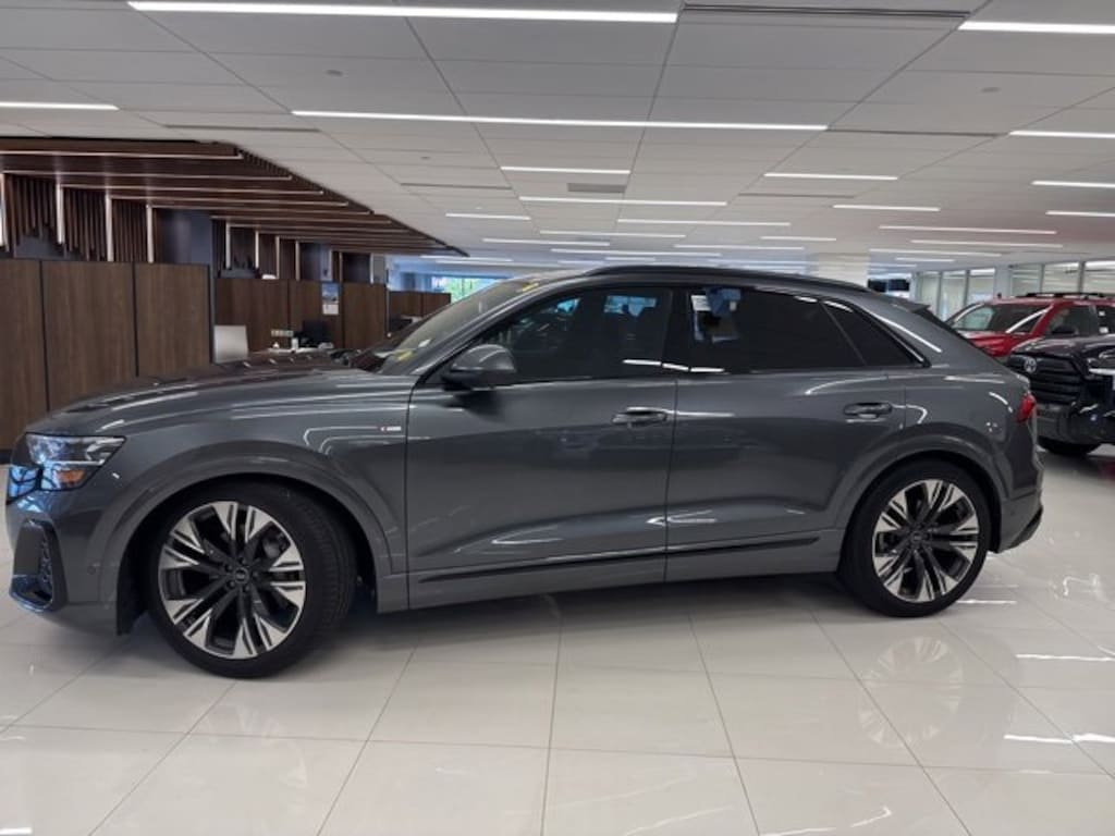 Used 2025 Audi Q8 55 Premium SUV