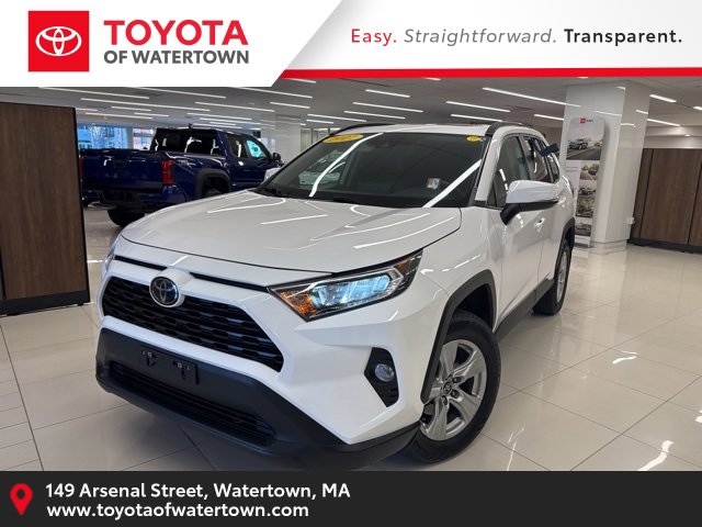 2021 Toyota RAV4 XLE's photo