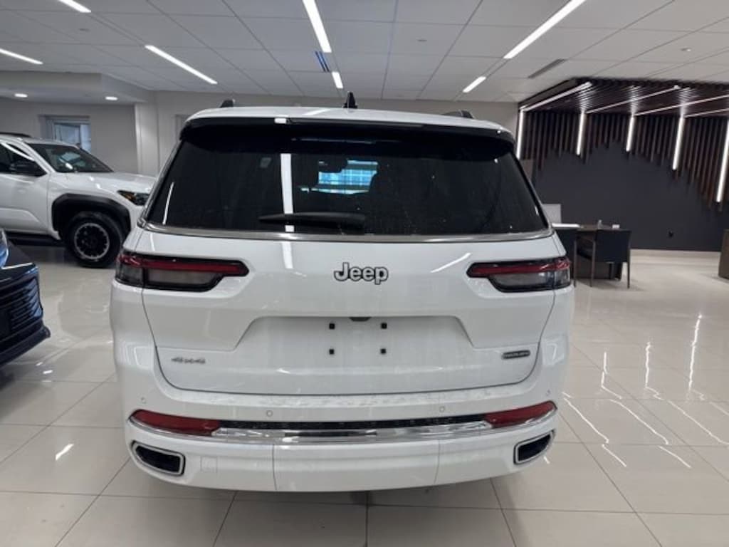 Used 2025 Jeep Grand Cherokee L Overland SUV