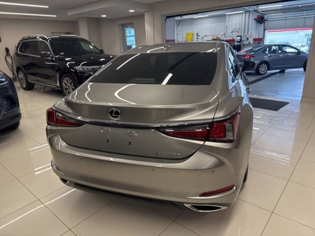 Used 2020 Lexus ES 350 Sedan