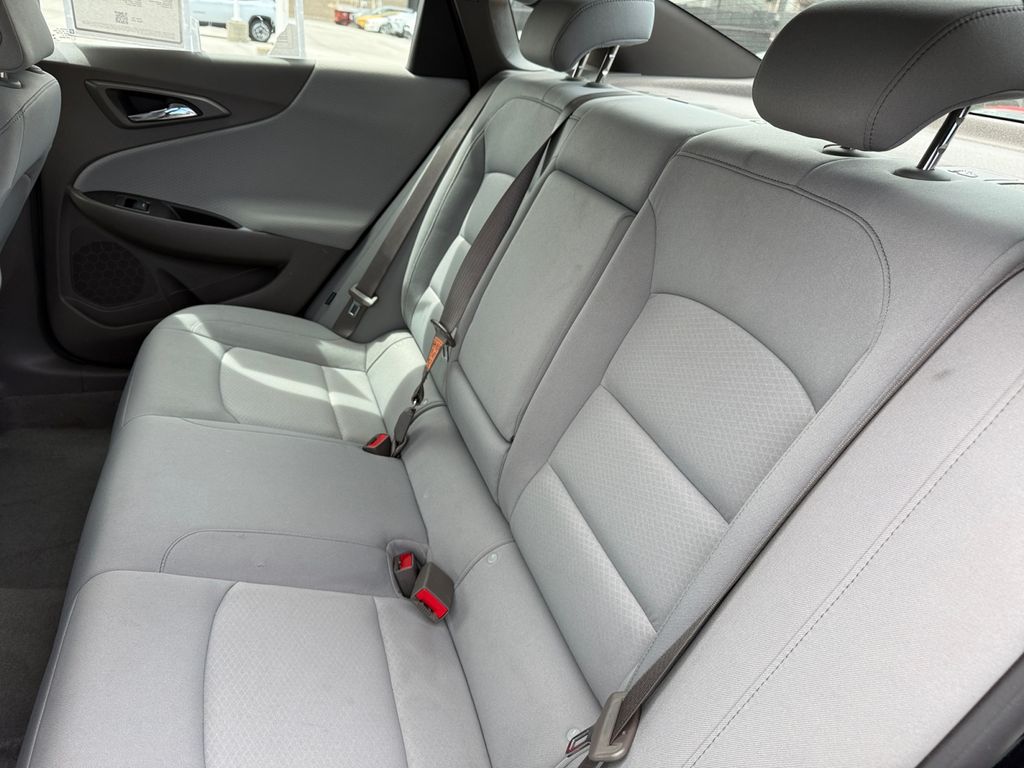 2024 Chevrolet Malibu 1LT - Photo 25