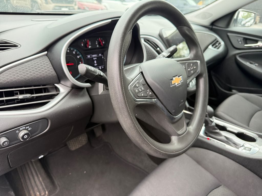 2024 Chevrolet Malibu 1LT - Photo 28