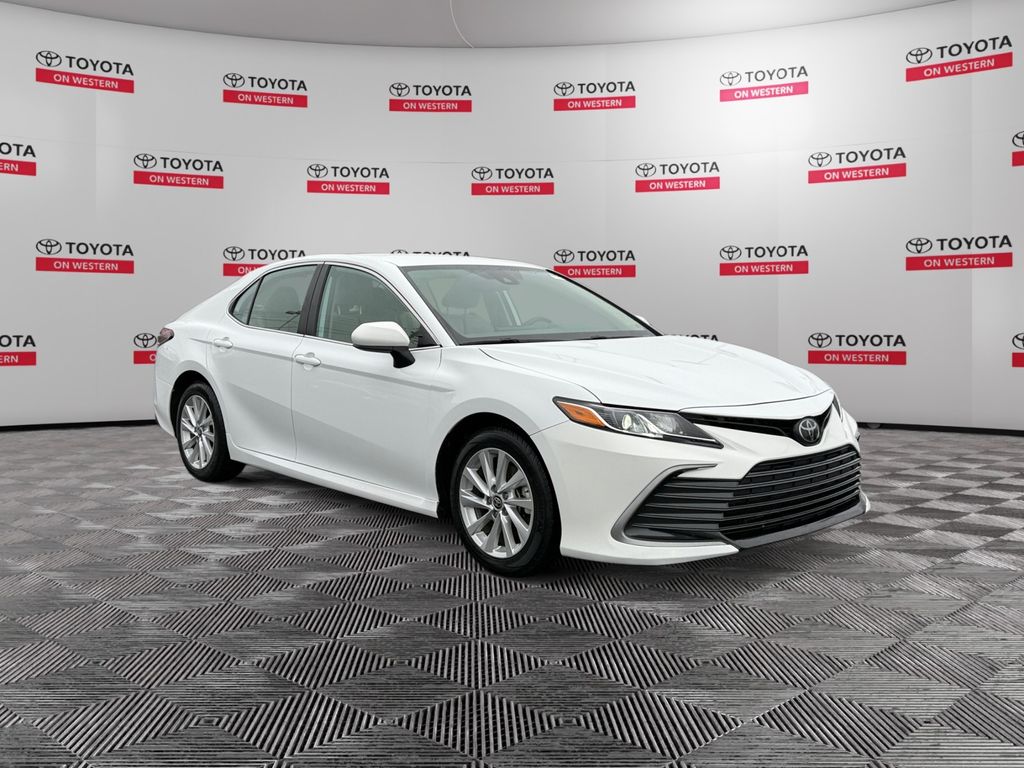 2024 Toyota Camry Sedan 