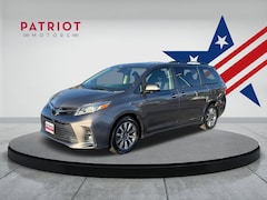 2020 Toyota Sienna XLE Minivan/Van