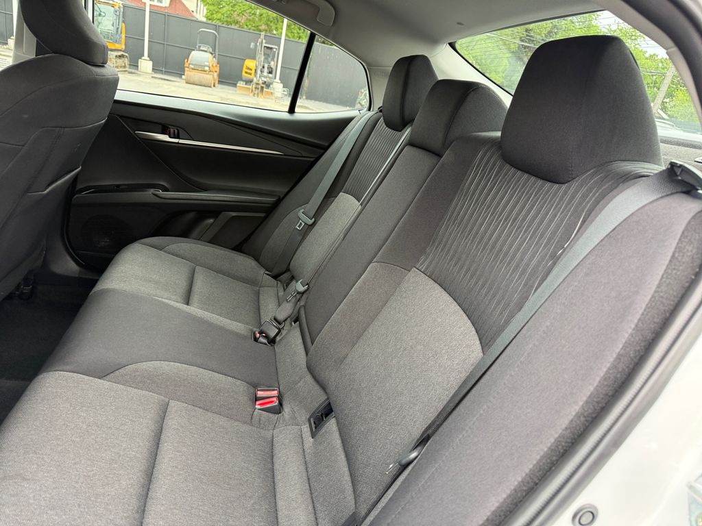2025 Toyota Camry LE - Photo 25