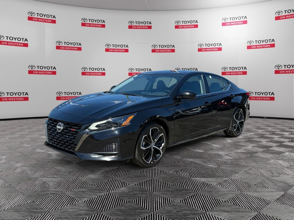 Used 2024 Nissan Altima 2.5 SR Sedan