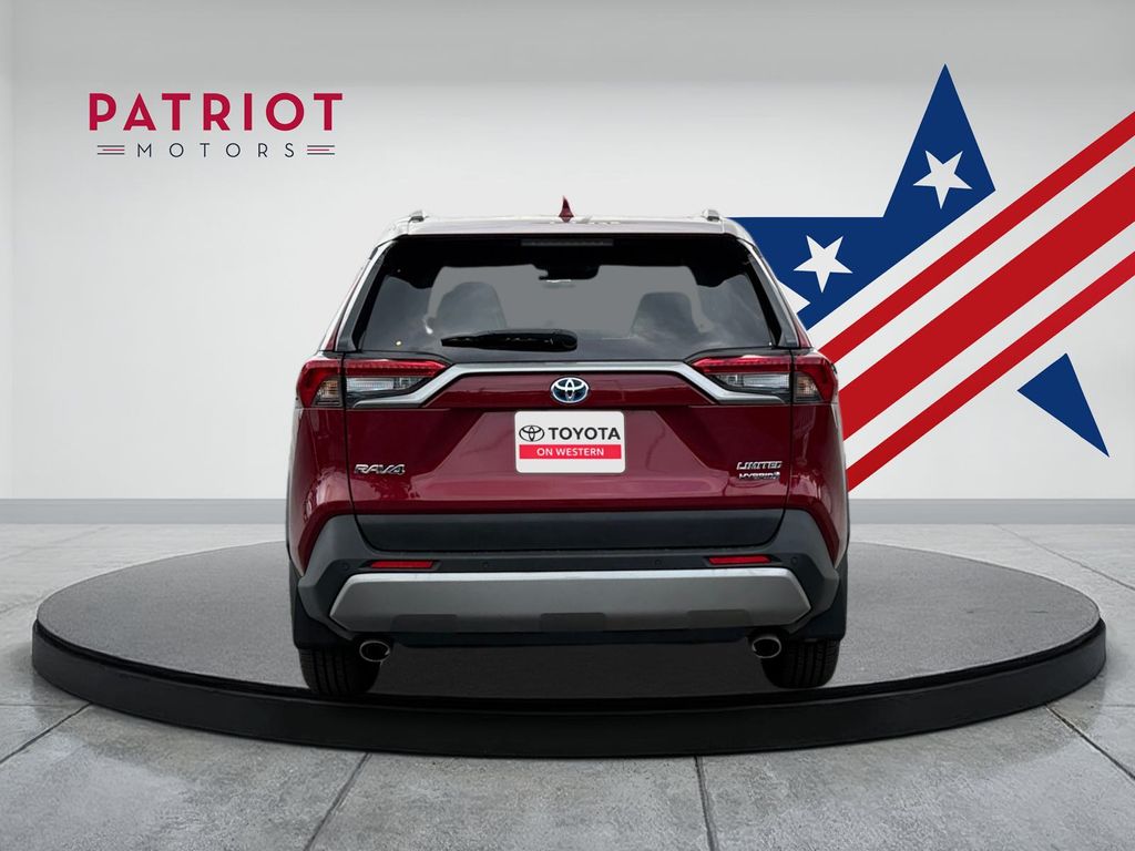 2024 Toyota RAV4 Hybrid Limited photo 4