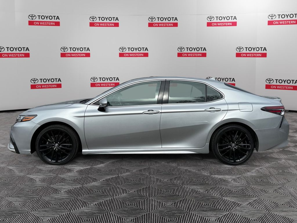 2024 Toyota Camry XSE - Photo 6