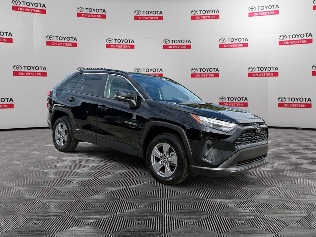 2025 Toyota RAV4 Hybrid LE AWD's photo