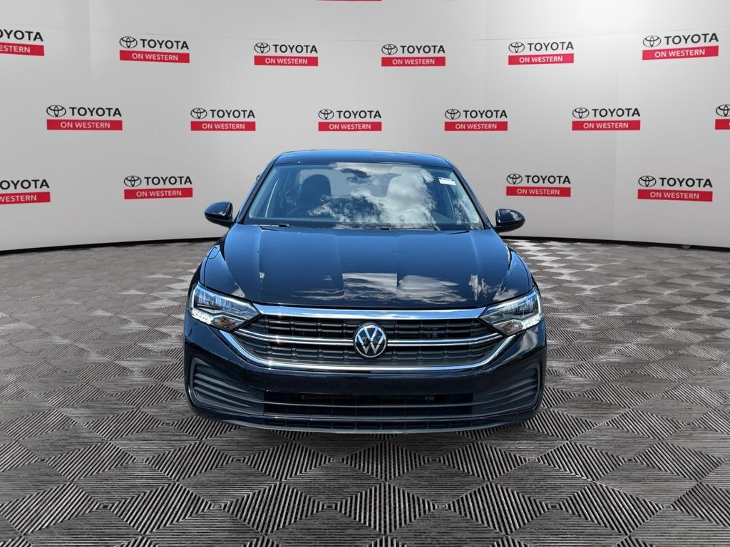 Used 2024 Volkswagen Jetta 1.5T SE Sedan
