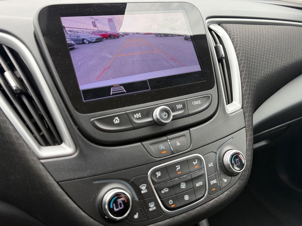 2024 Chevrolet Malibu 1LT - Photo 32
