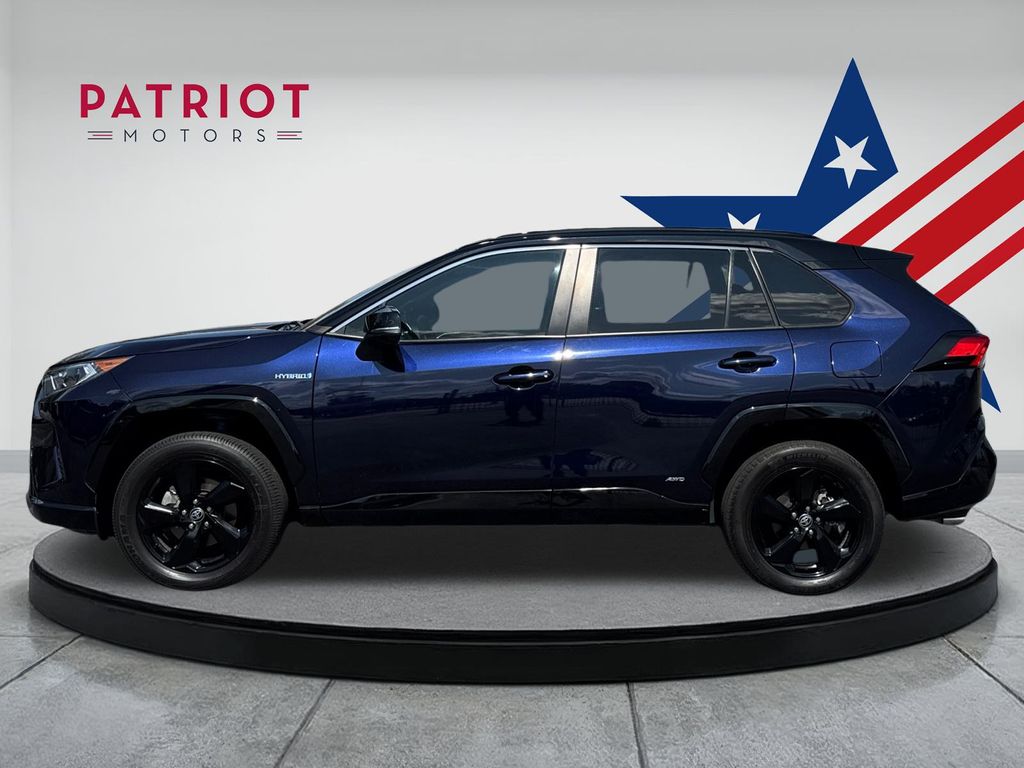 2021 Toyota RAV4 Hybrid XSE photo 2