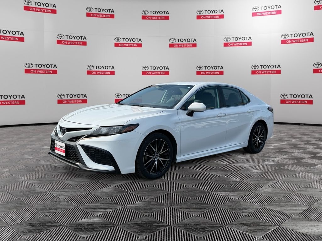 Certified 2022 Toyota Camry SE Sedan