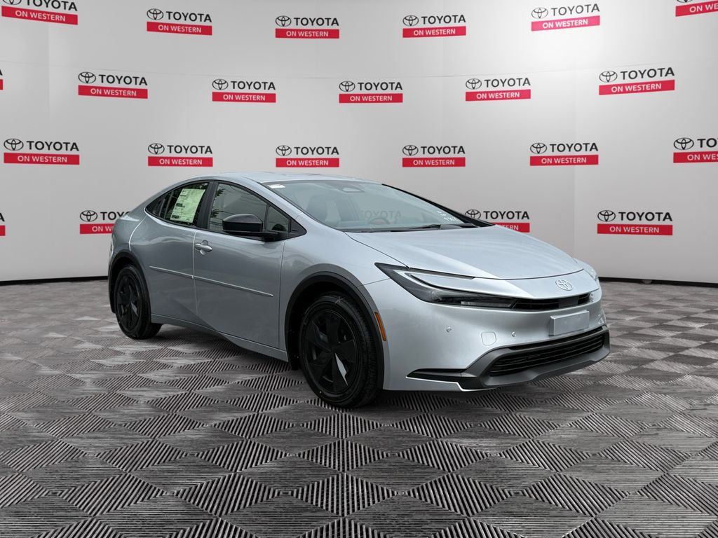 2026 Toyota Prius LE FWD's photo