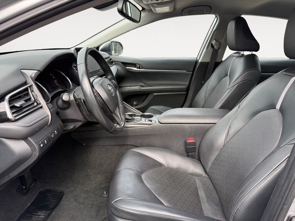 2024 Toyota Camry XSE - Photo 9