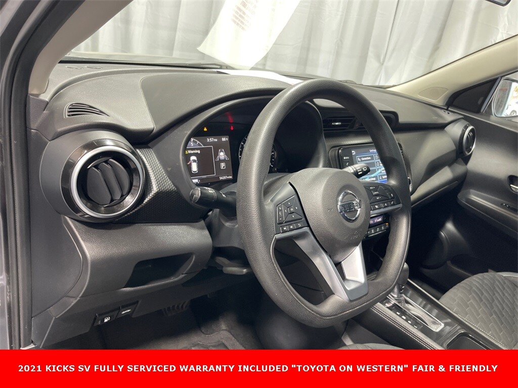 Used 2021 Nissan Kicks SV with VIN 3N1CP5CV5ML479721 for sale in Chicago, IL