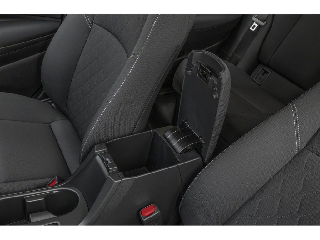 2026 Toyota Corolla LE - Photo 9